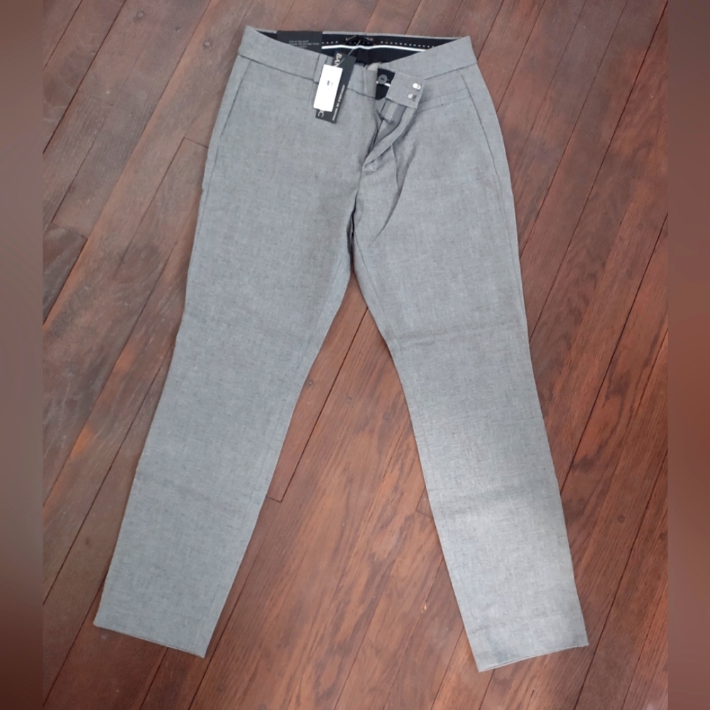 Banana Republic Washable Bi-Stretch Modern Sloan Paint, Grey, 4S